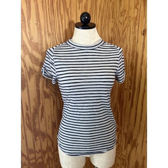 We The Free People T-Shirt Pullover Top Knit Short Sleeve Blue Striped Size M - Picture 1 of 9